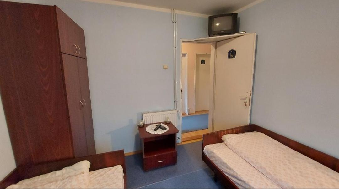 Domacinstvo Jolovic Hotel คราลเยโว ภายนอก รูปภาพ