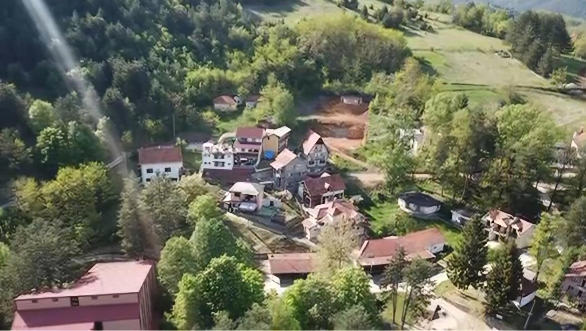 Domacinstvo Jolovic Hotel คราลเยโว ภายนอก รูปภาพ