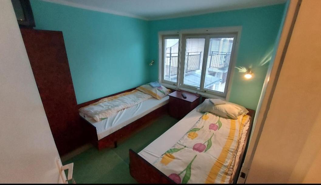 Domacinstvo Jolovic Hotel คราลเยโว ภายนอก รูปภาพ